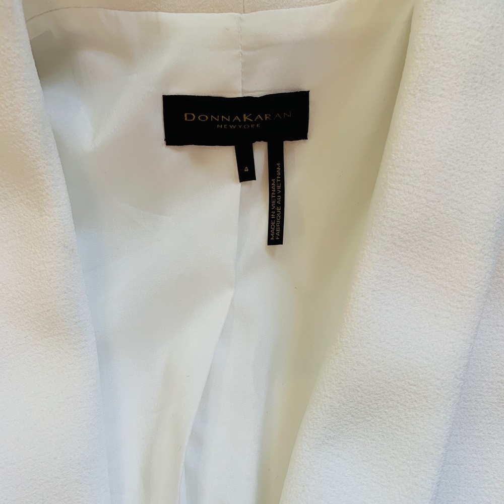 White Blazer - Picture 4 of 4